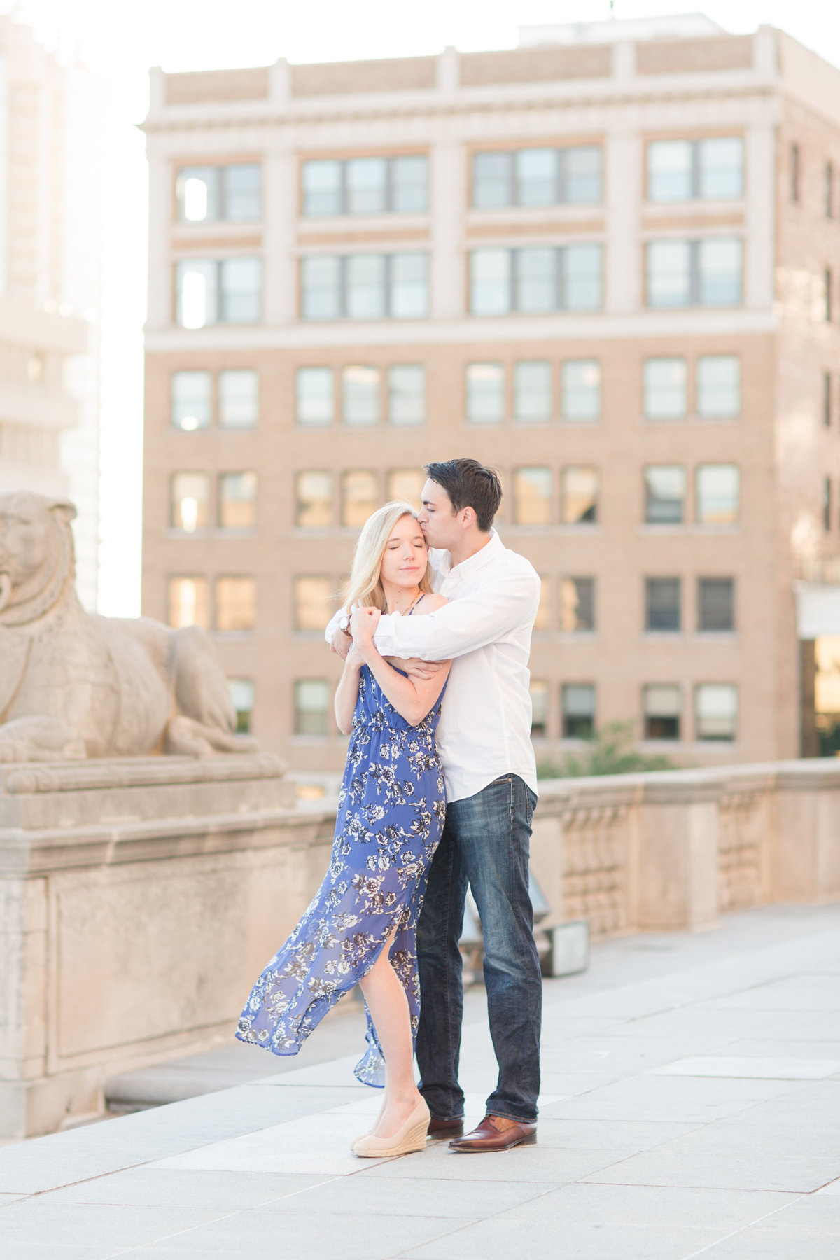 Indianapolis War Memorial Downtown Engagement Session Sunrise Sami Renee Photography-25