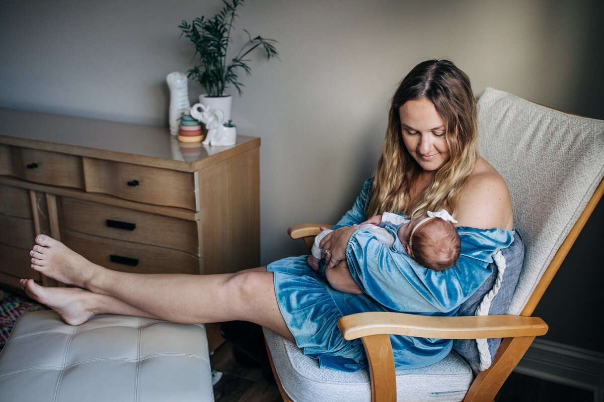 Lifestyle-in-home-newborn-photography-Grafton4