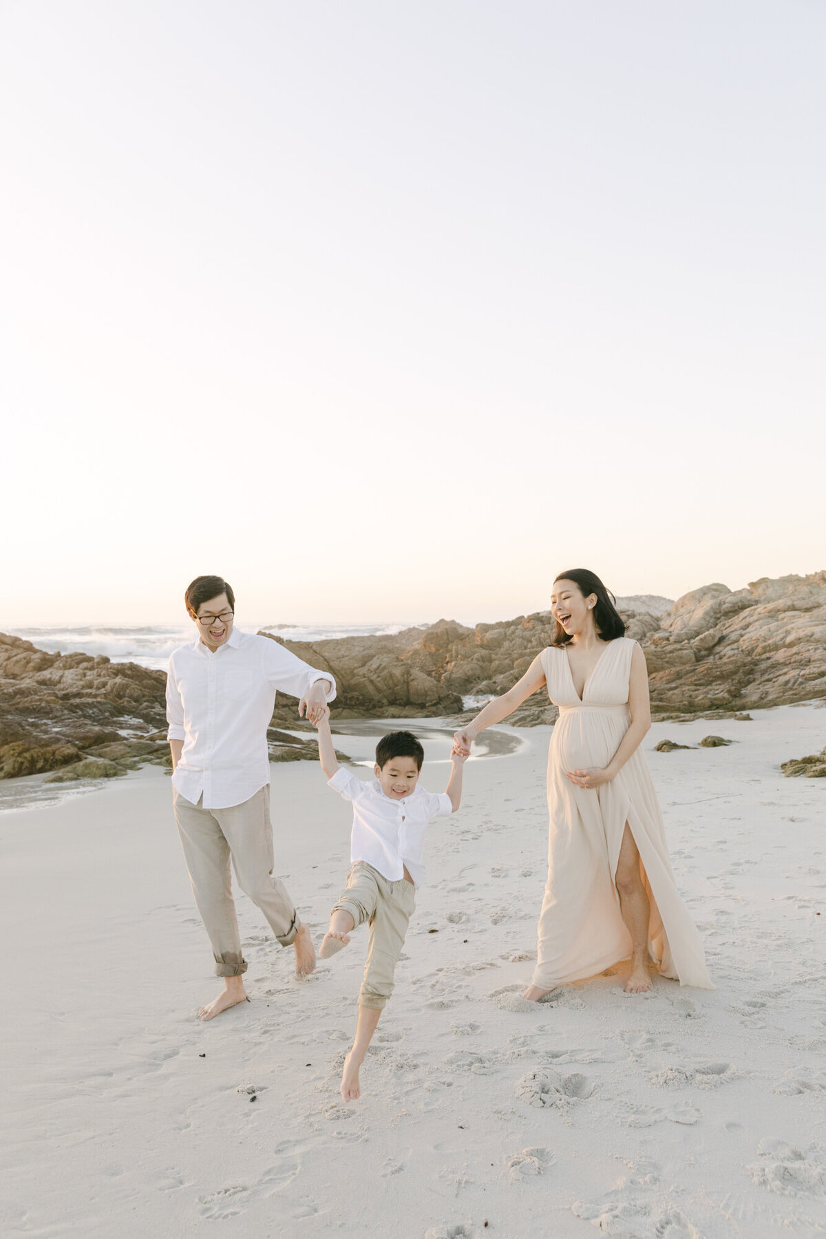 PERRUCCIPHOTO_PEBBLE_BEACH_FAMILY_MATERNITY_SESSION_84