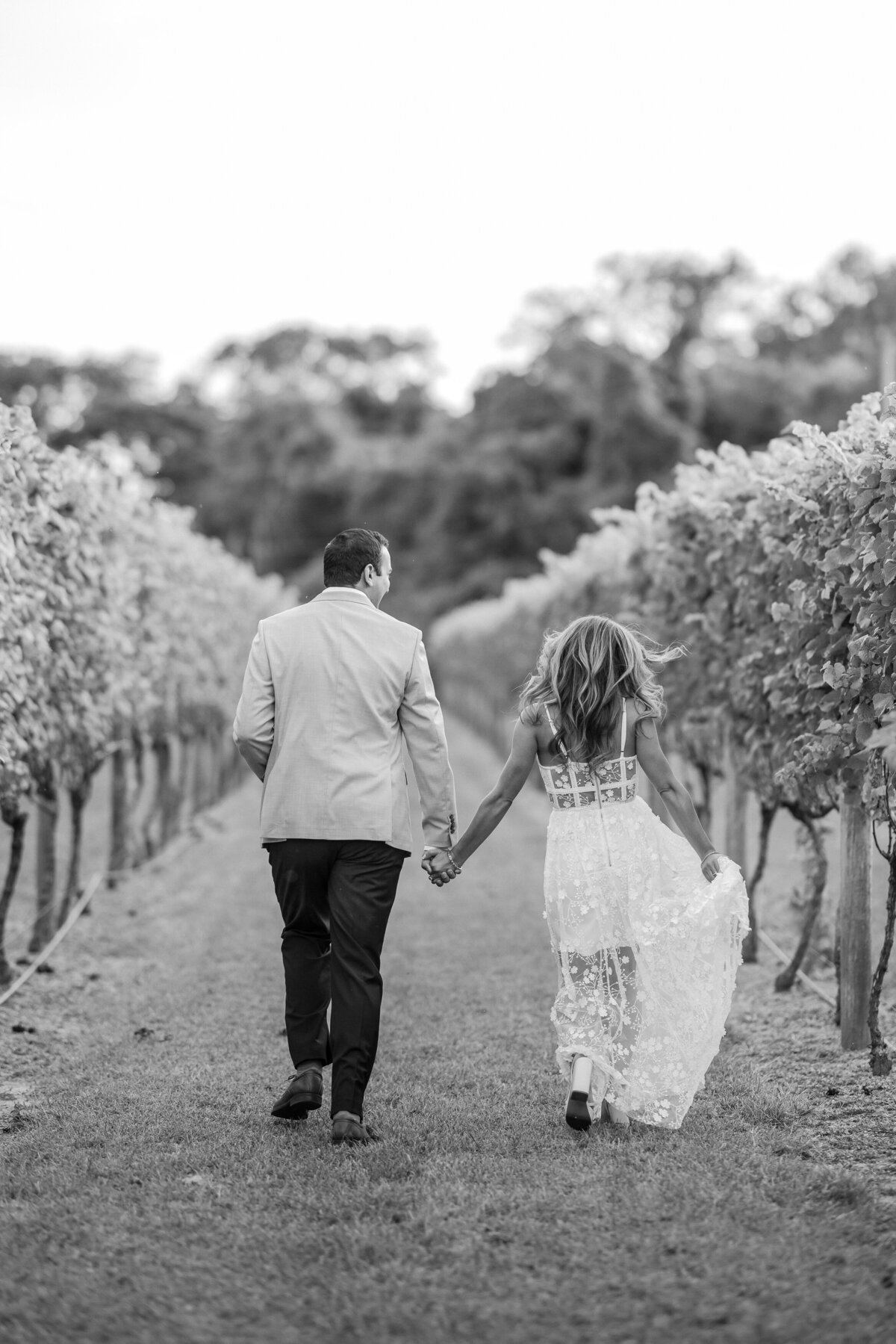 vineyard-engagement-session-new-jersey-52