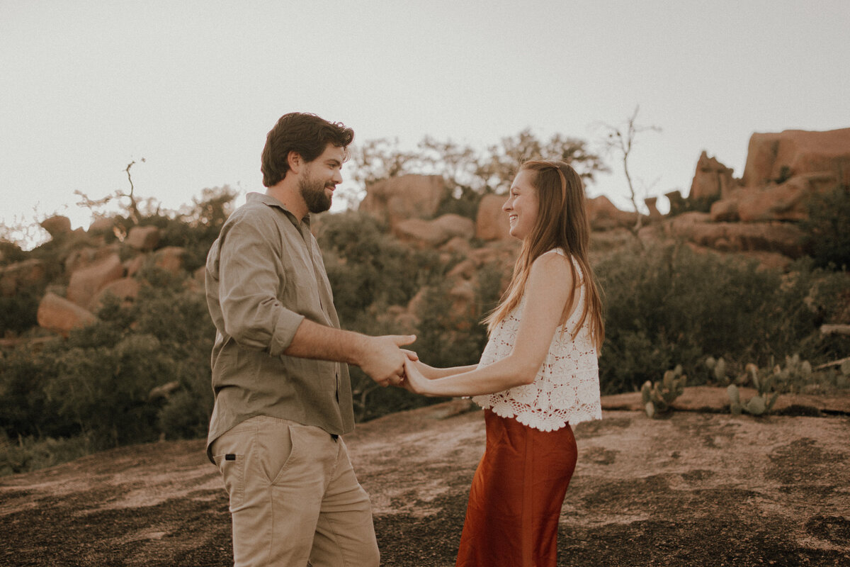 Enchanted Rock Couples Photos-52