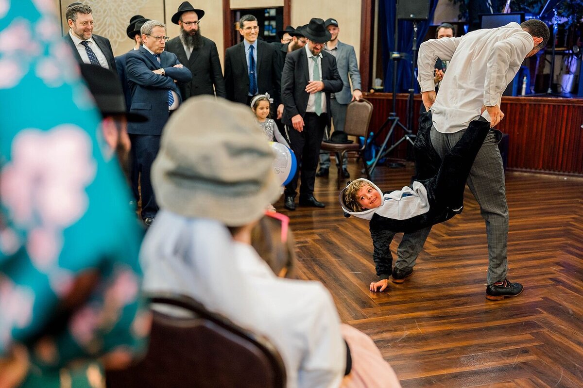 Eliana-Melmed-Photography-Chicago-LosAngeles-Jewish-WeddingPhotographer-CarmiKalman-Shtick-00058