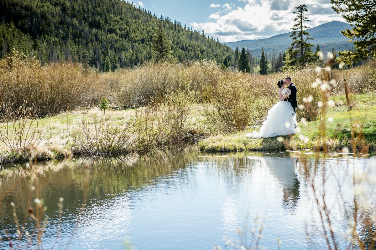 Spring Wedding Beaver Meadows, Red Feather CO-1056