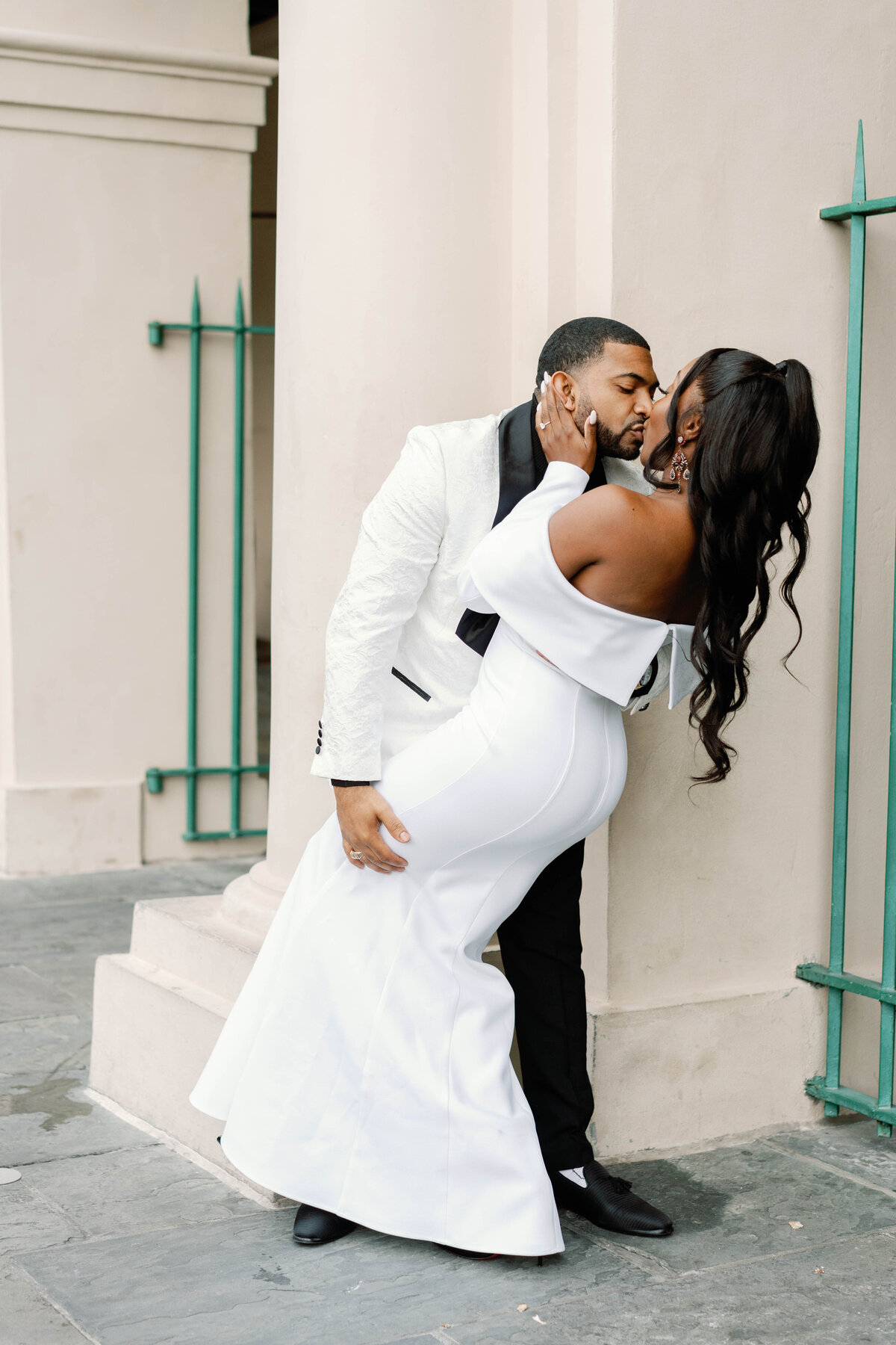 Ultra-Glam-New Orleans-French-Quarter-Engagement-Session-Photos-09389