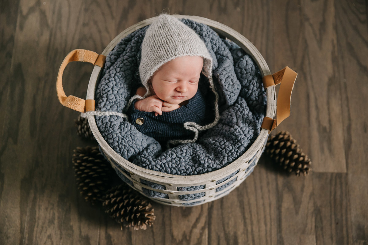 raleigh-newborn-photographers-evan-2165