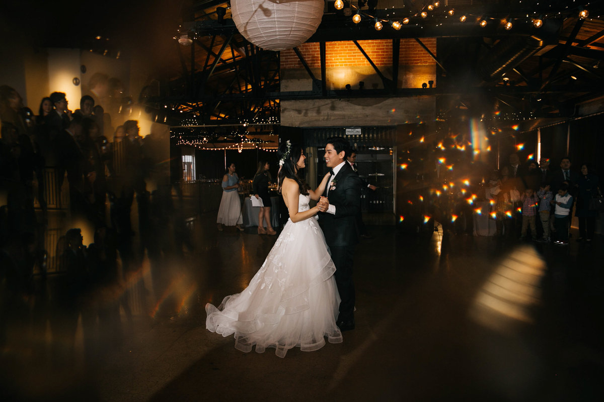 Dallas-Downtown-wedding-at-Hickory-Street-Annex-by-Julia-Sharapova-Photographer-166