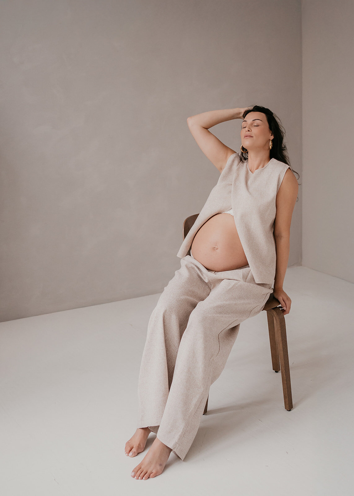 puur-ongedwongen-zwangerschapsfotoshoot-attelier-oost-leukfotografie-6