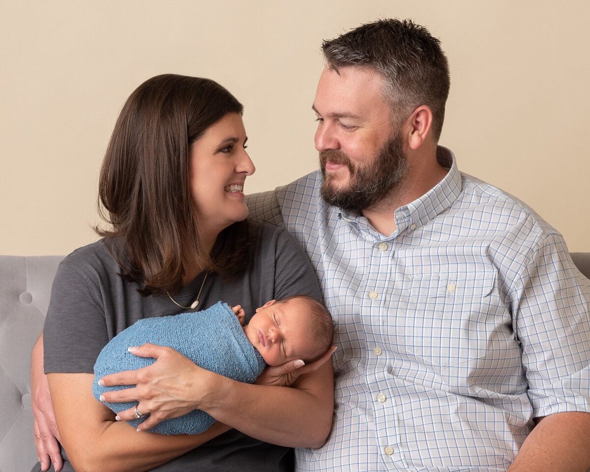 Sweet Newborn and Family photoshoot in Houston