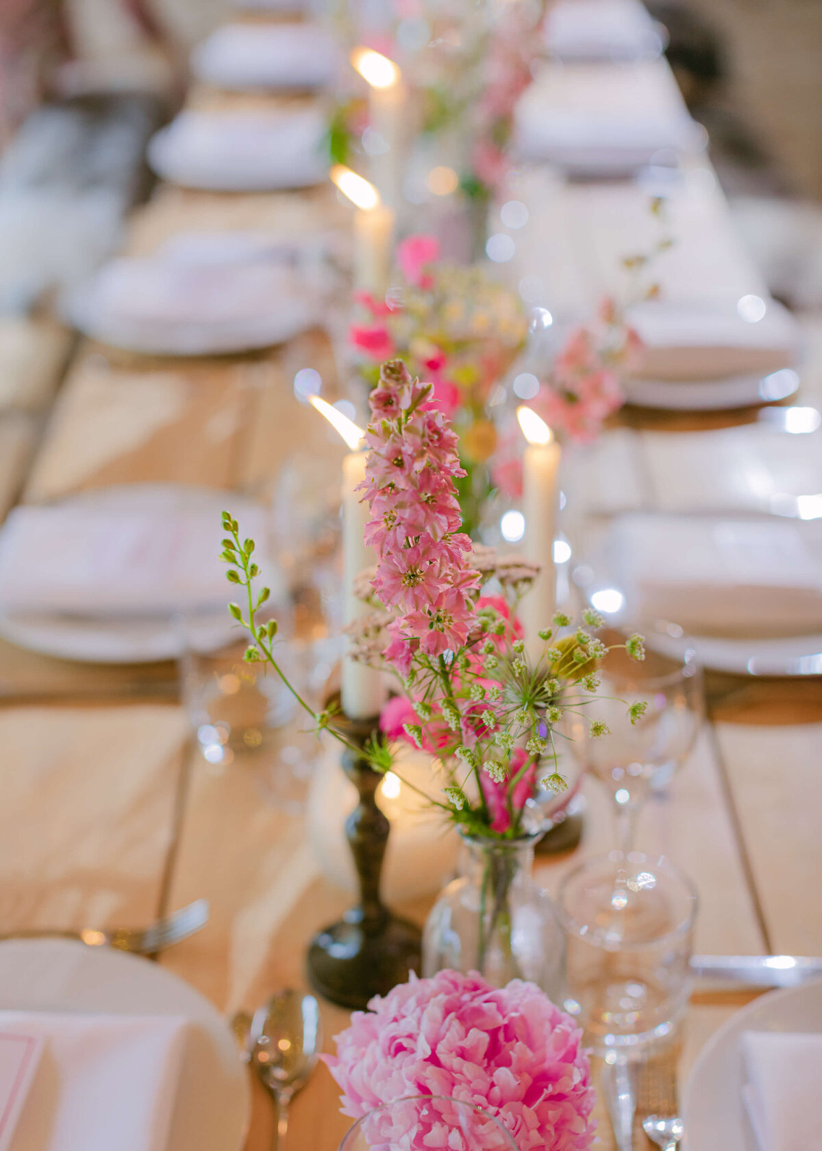 events-birthday-party-gsp-tablescape-candlestick-pink-flowers