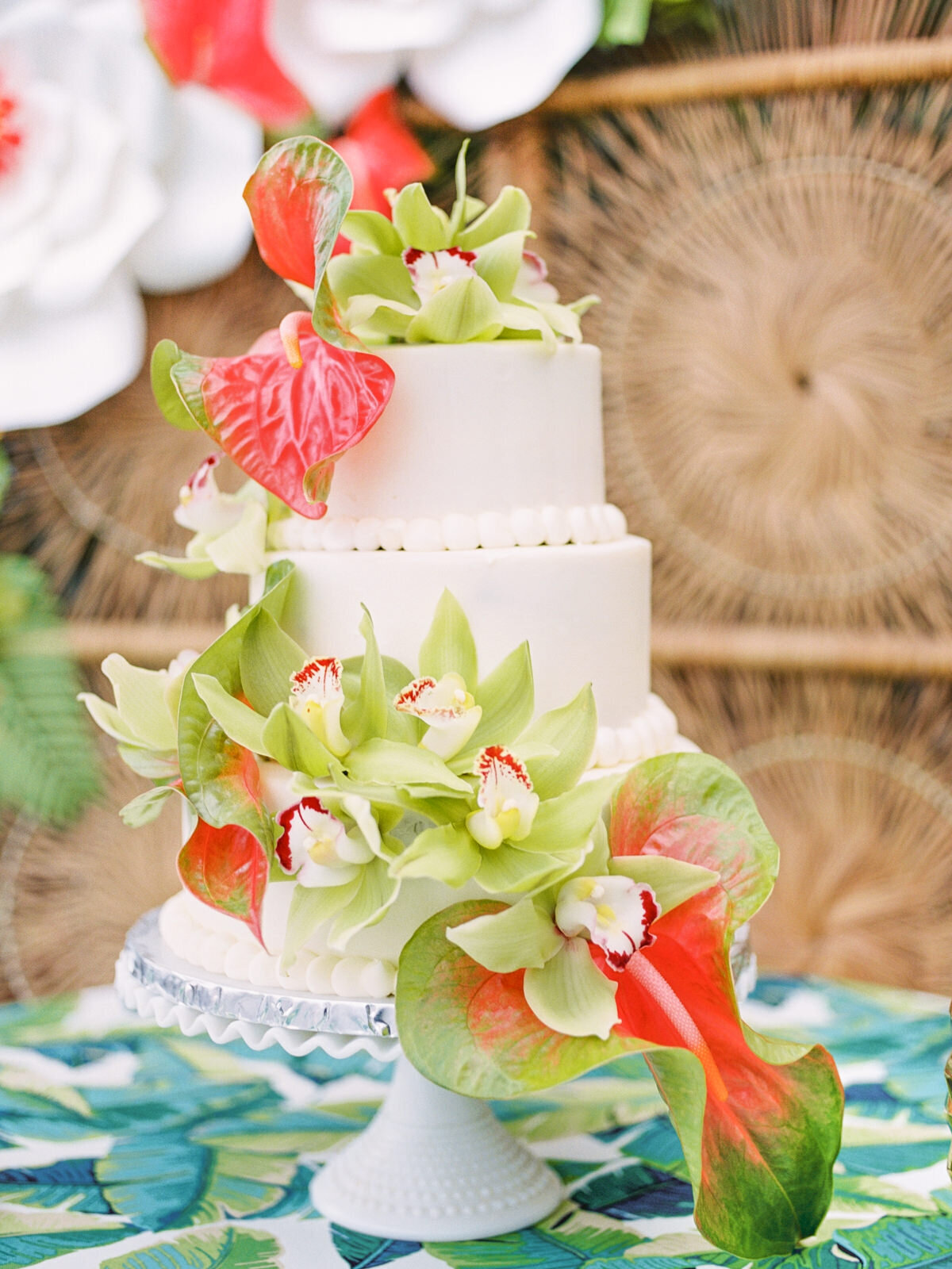 tropical-wedding-cake-chicago-kassieanaphotography.com