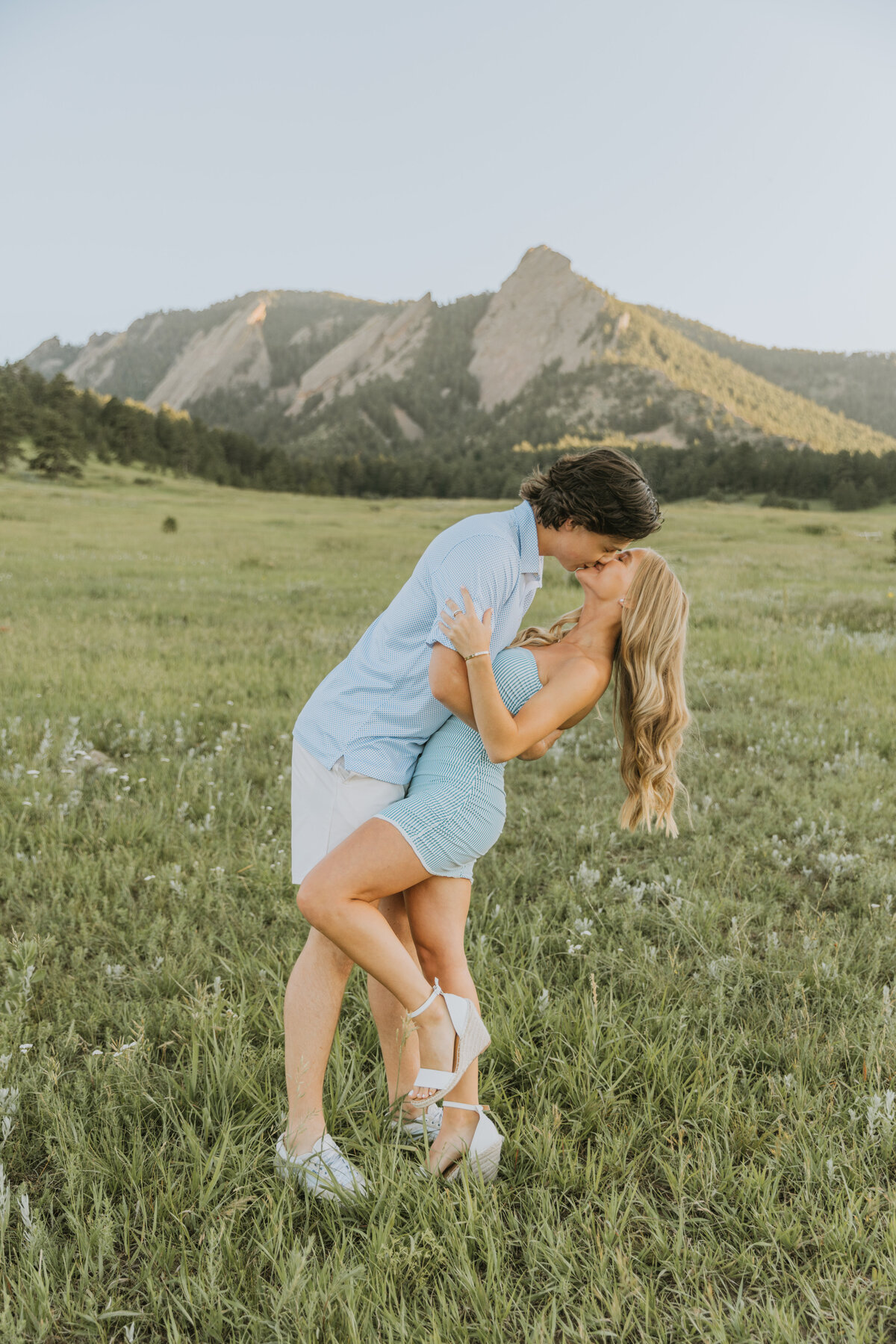 engagement-session-couples-session-posing-inspiration-colorado-photographer22