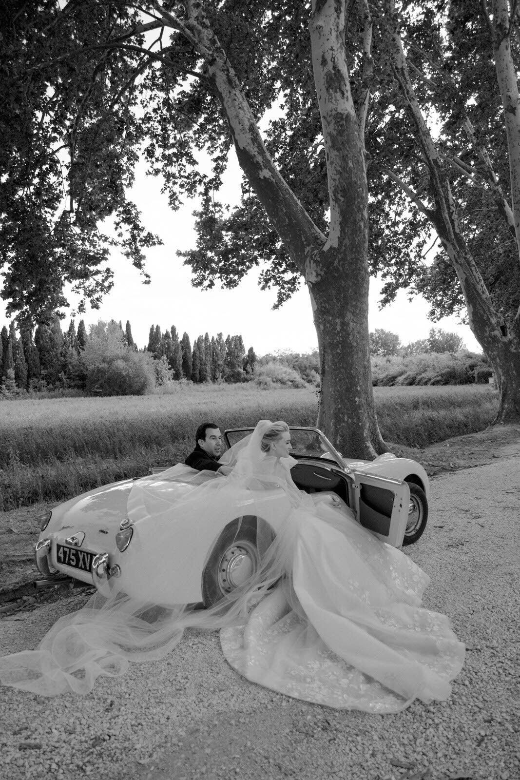 Flora_And_Grace_Provence_Domaine_De_Chalamon_Editorial_Wedding_Film_Photographer-314