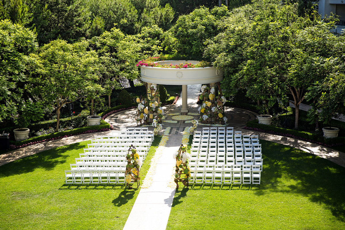 Mantage Laguna Beach wedding photos ceremony site
