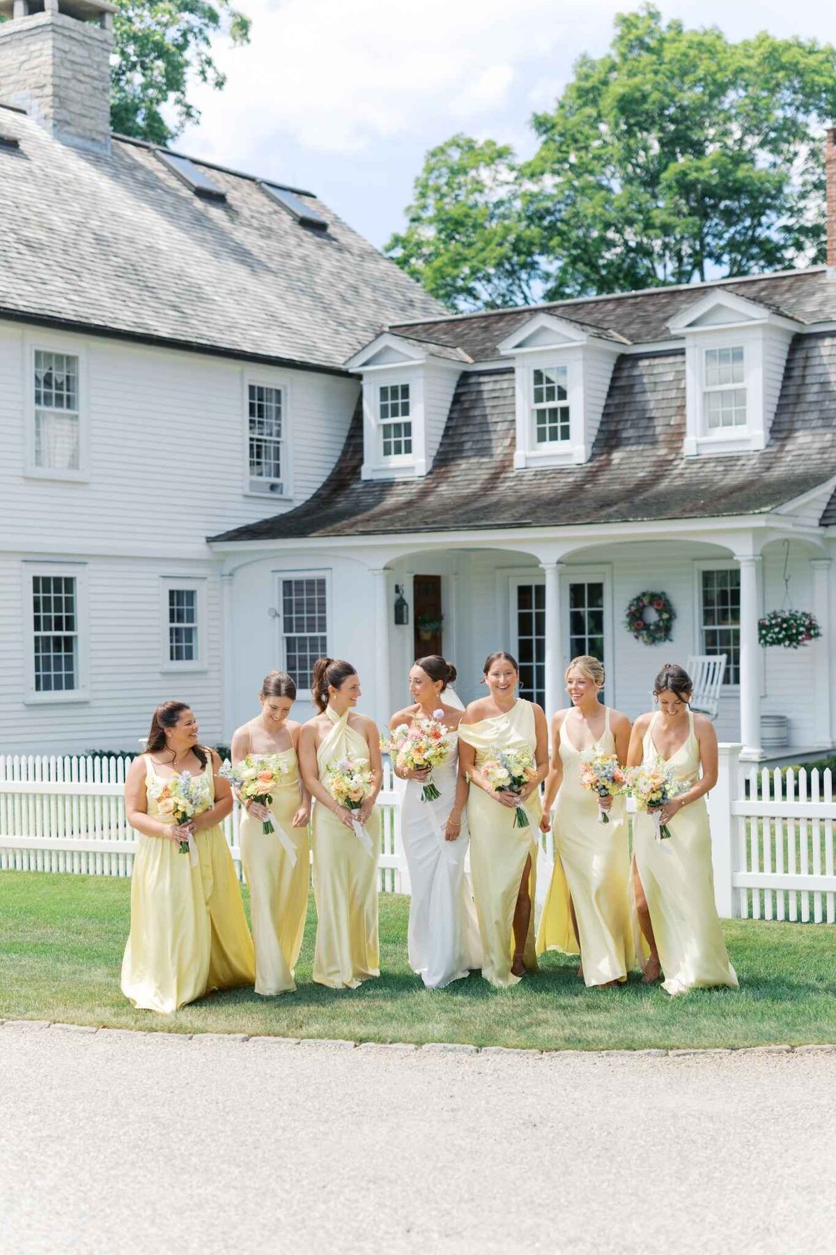 smith-farm-gardens-bride-bridesmaids-yellow-dresses
