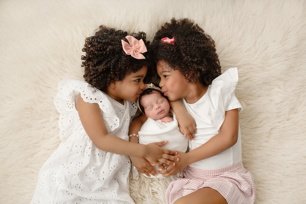 three sister in boulder newborn photography studio