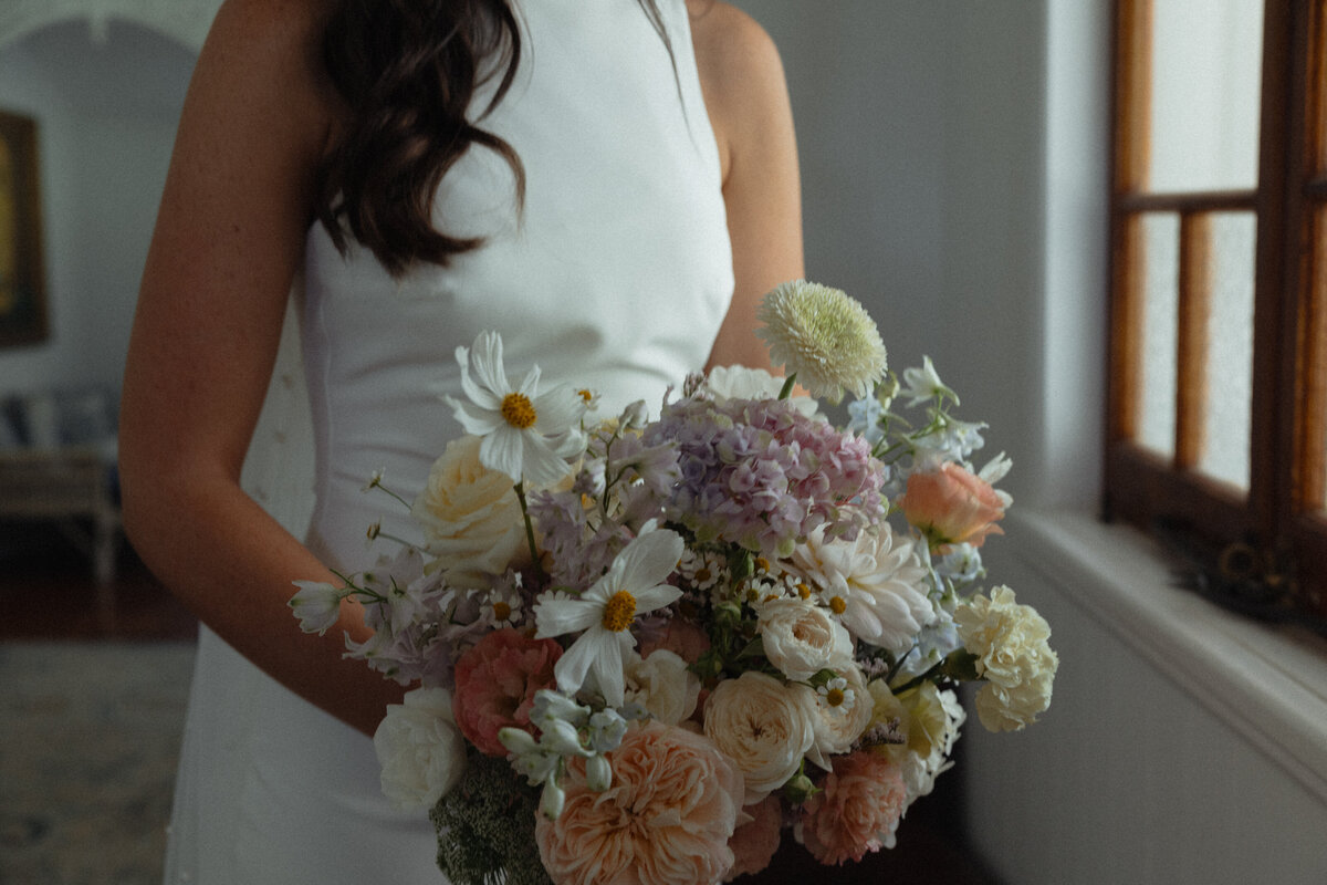 Bee's Blossoms Floral Studio Gold Coast Australia Florist Wedding Event Floral Design Flower Workshops Retail Deliveries Belle Clark Whimsical Romantic Lush Flowers Wedding Bouquets Centerpieces 044A7982