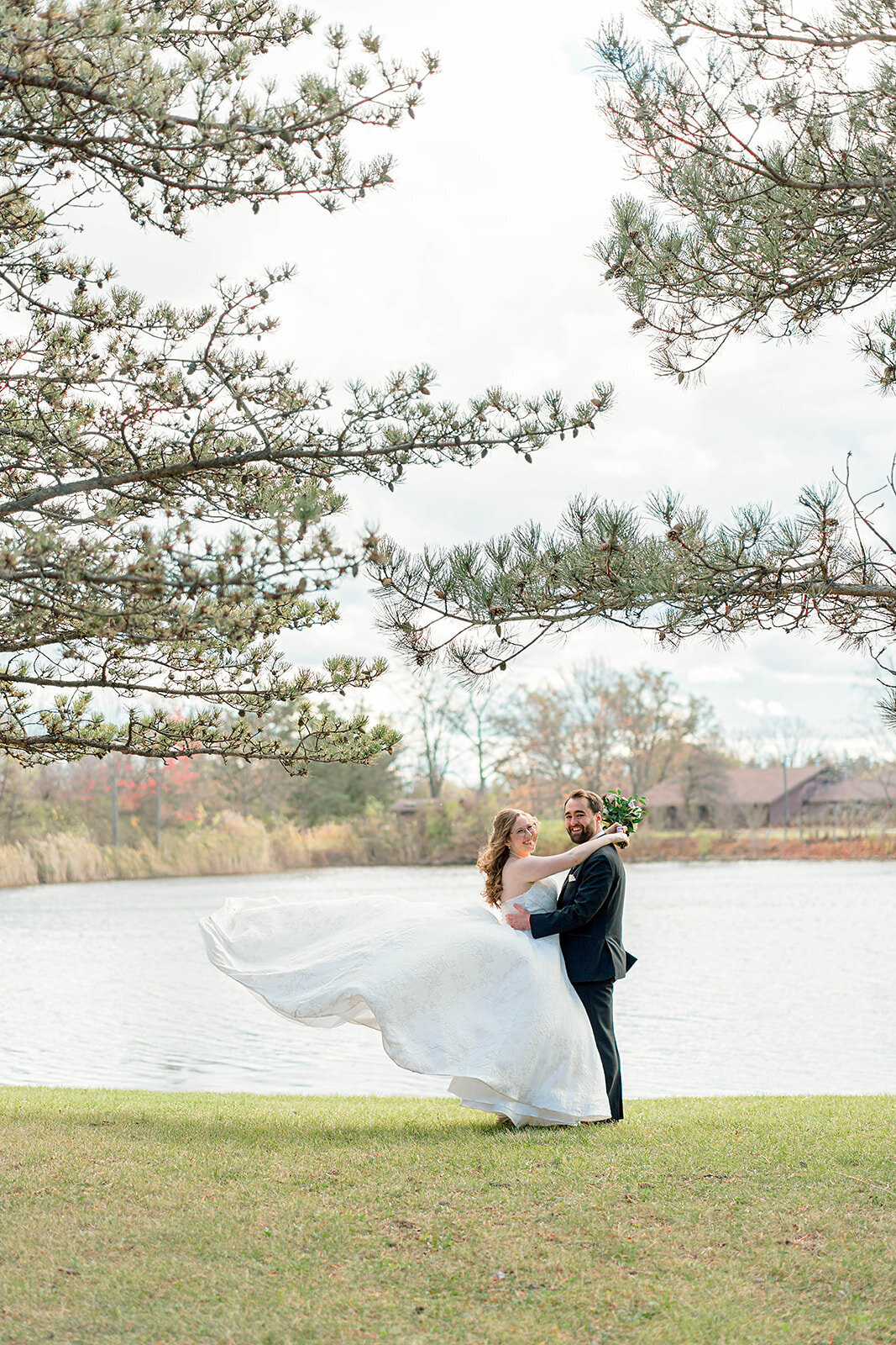 Eliana-Melmed-Photography-Chicago-LosAngeles-Jewish-WeddingPhotography-CouplePortrait-00031