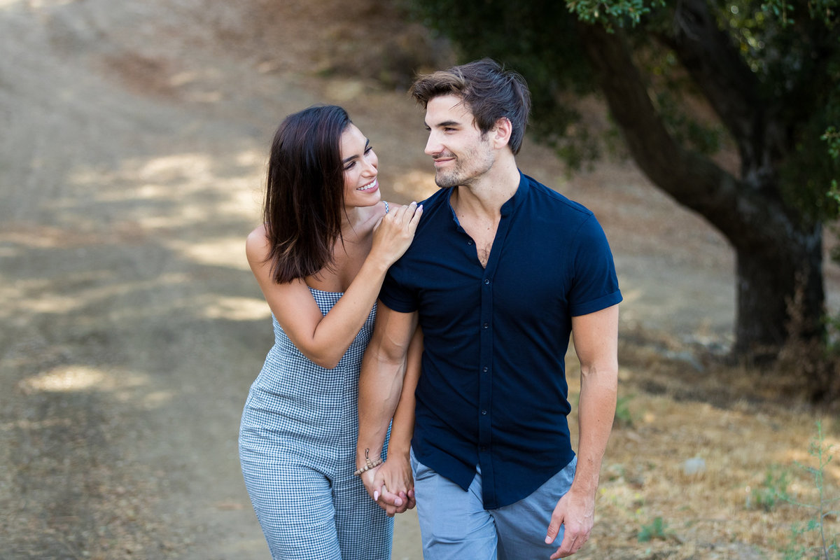 Ashley & Jared from the Bachelor had a beautiful engagement session in Malibu california