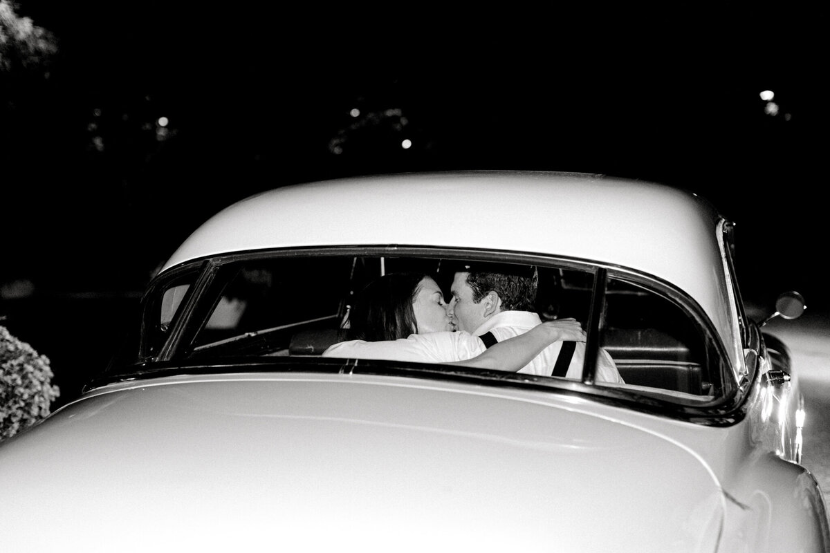 Gena & Matt's Wedding at the Dallas Arboretum | Dallas Wedding Photographer | Sami Kathryn Photography-299