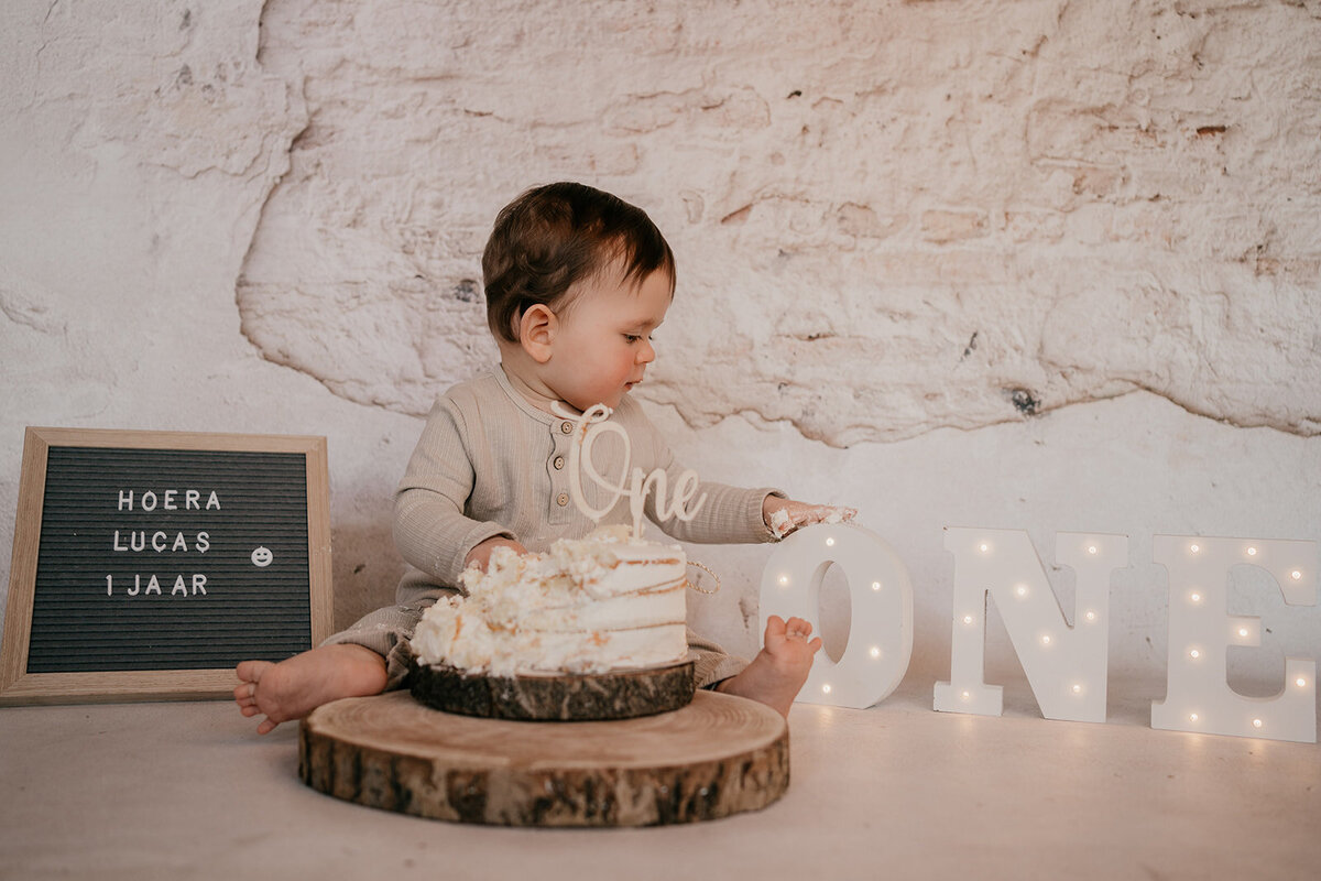 baby-1-jaar-cakesmash-leukfotografie-amsterdam.jpg-17