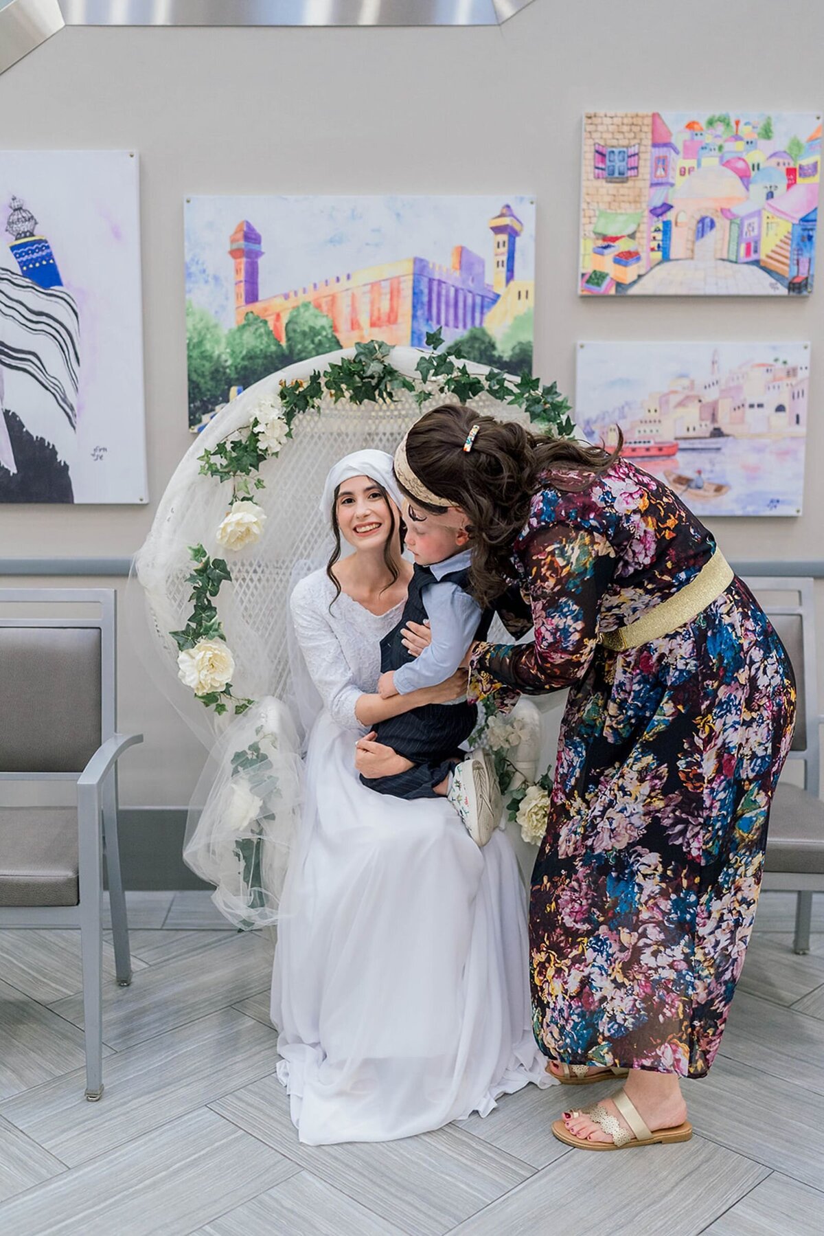 Eliana-Melmed-Photography-Chicago-LosAngeles-Jewish-WeddingPhotographer-CarmiKalman-KabbalatPanim-00114