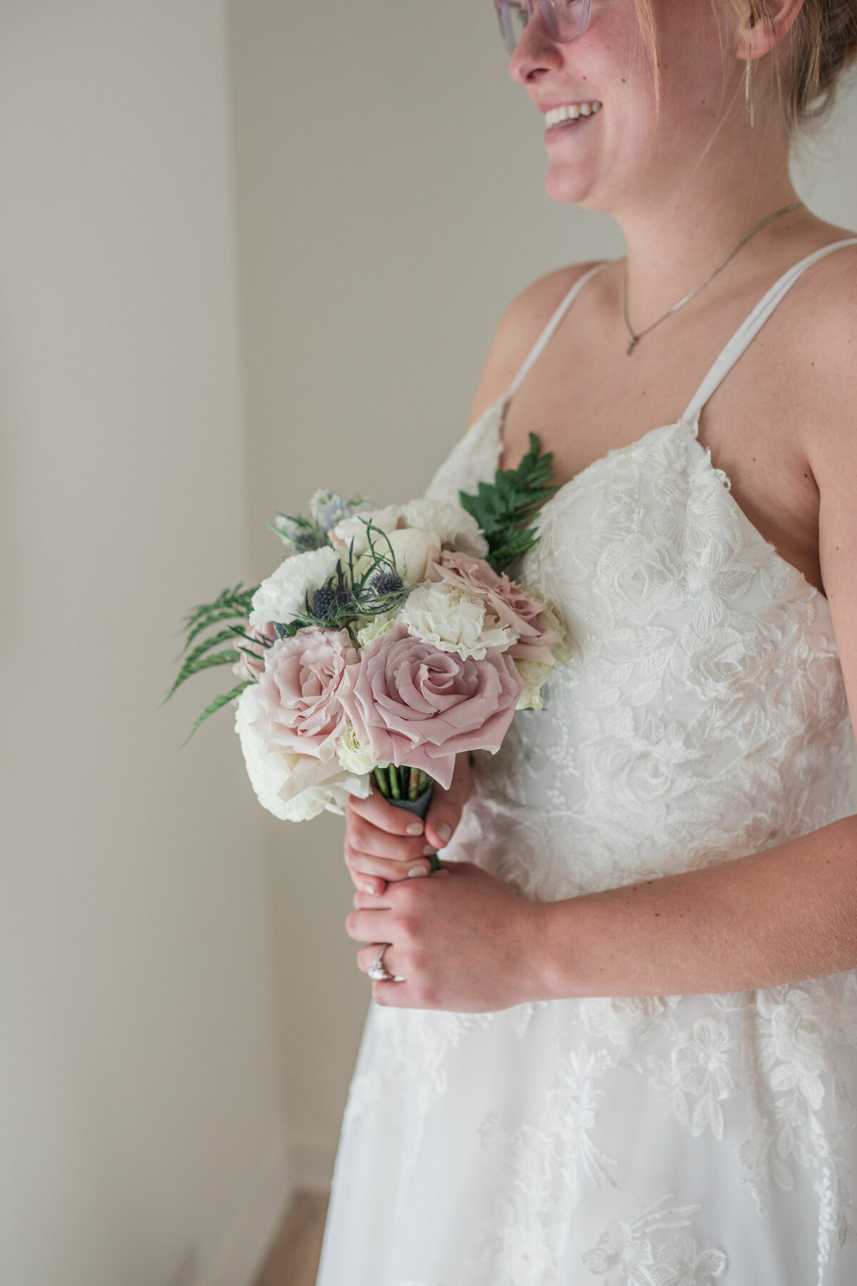 LillieMaePhoto-Lindsey&JoshWedding-GettingReady-2378