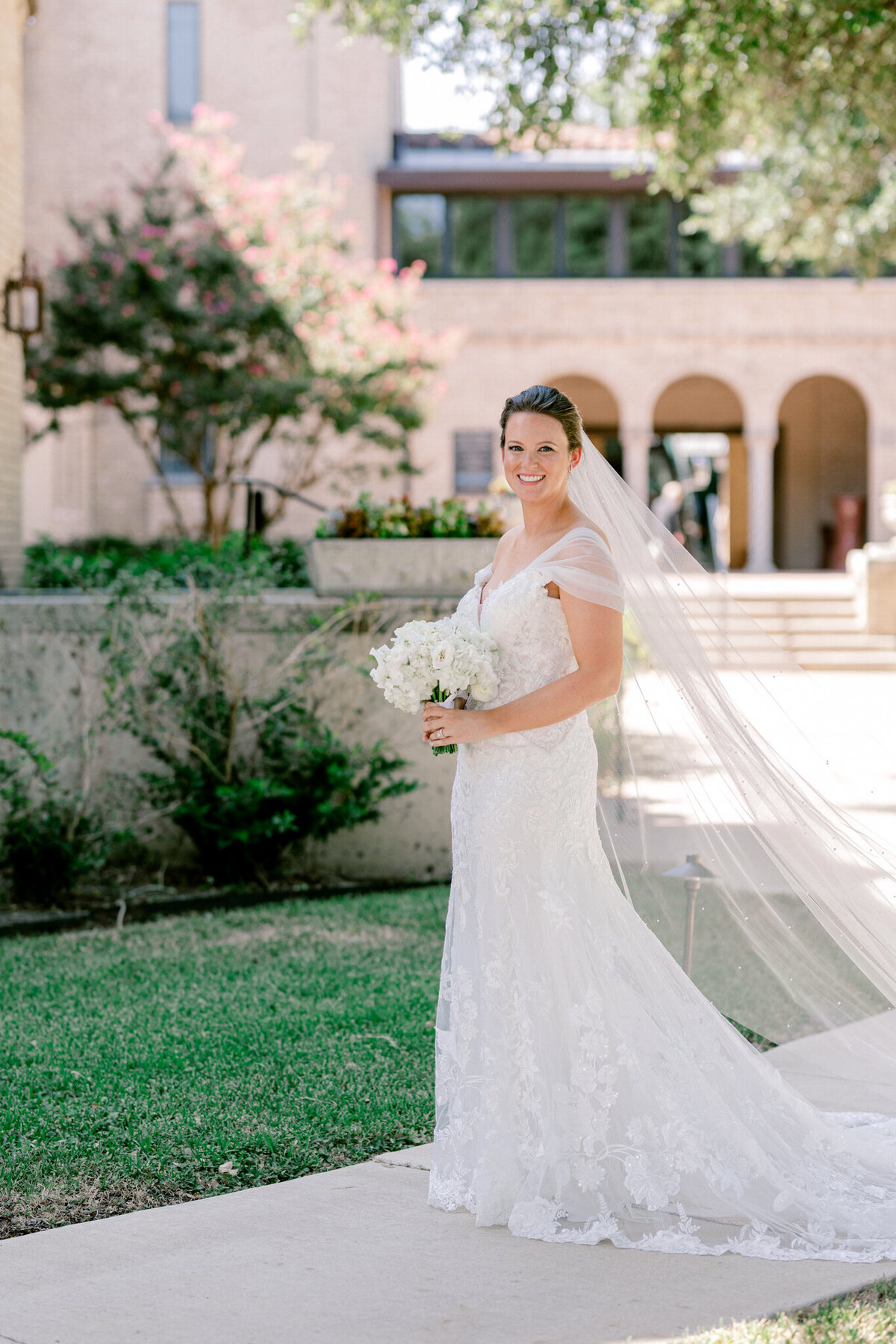 Allie & John Wedding at Royal Oaks Country Club Christ the King Church | Dallas Wedding Photographer | Sami Kathryn Photography-75