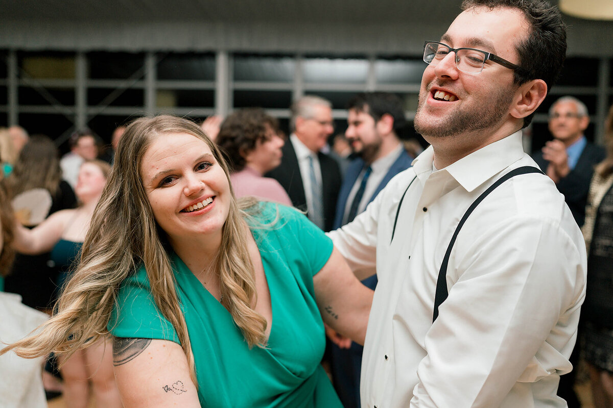 Eliana-Melmed-Photography-Chicago-LosAngeles-Jewish-WeddingPhotography-Dancefloor-00060