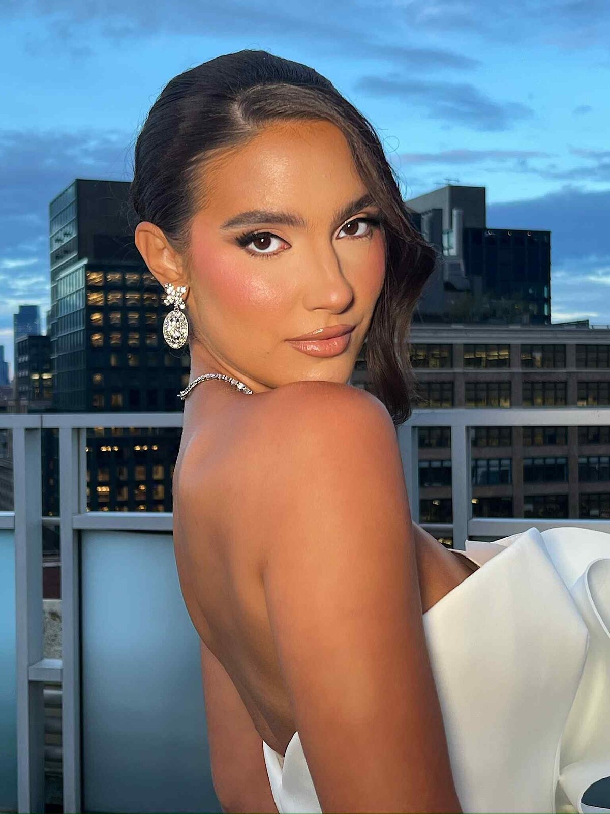 Facetune_04-04-2024-22-28-59