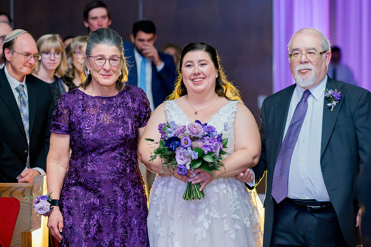 Eliana-Melmed-Photography-Chicago-LosAngeles-Jewish-WeddingPhotography-ElianaSklar-Chuppah-00086