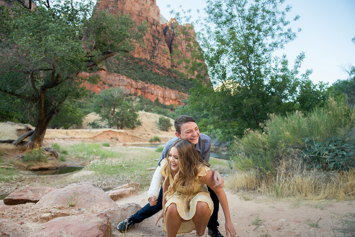 zion-national-park-family-photographer-wild-within-us (4)
