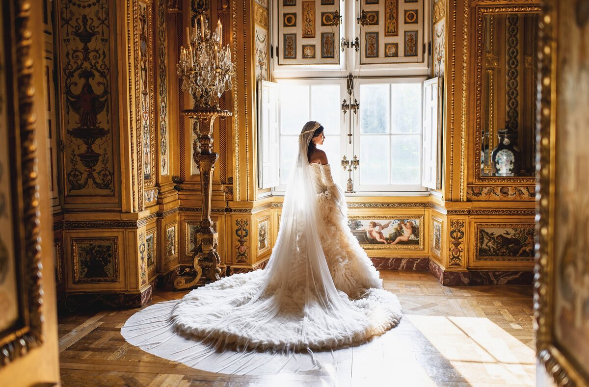 Fairytale Wedding in France at Chateau Vaux le Vicomte-4