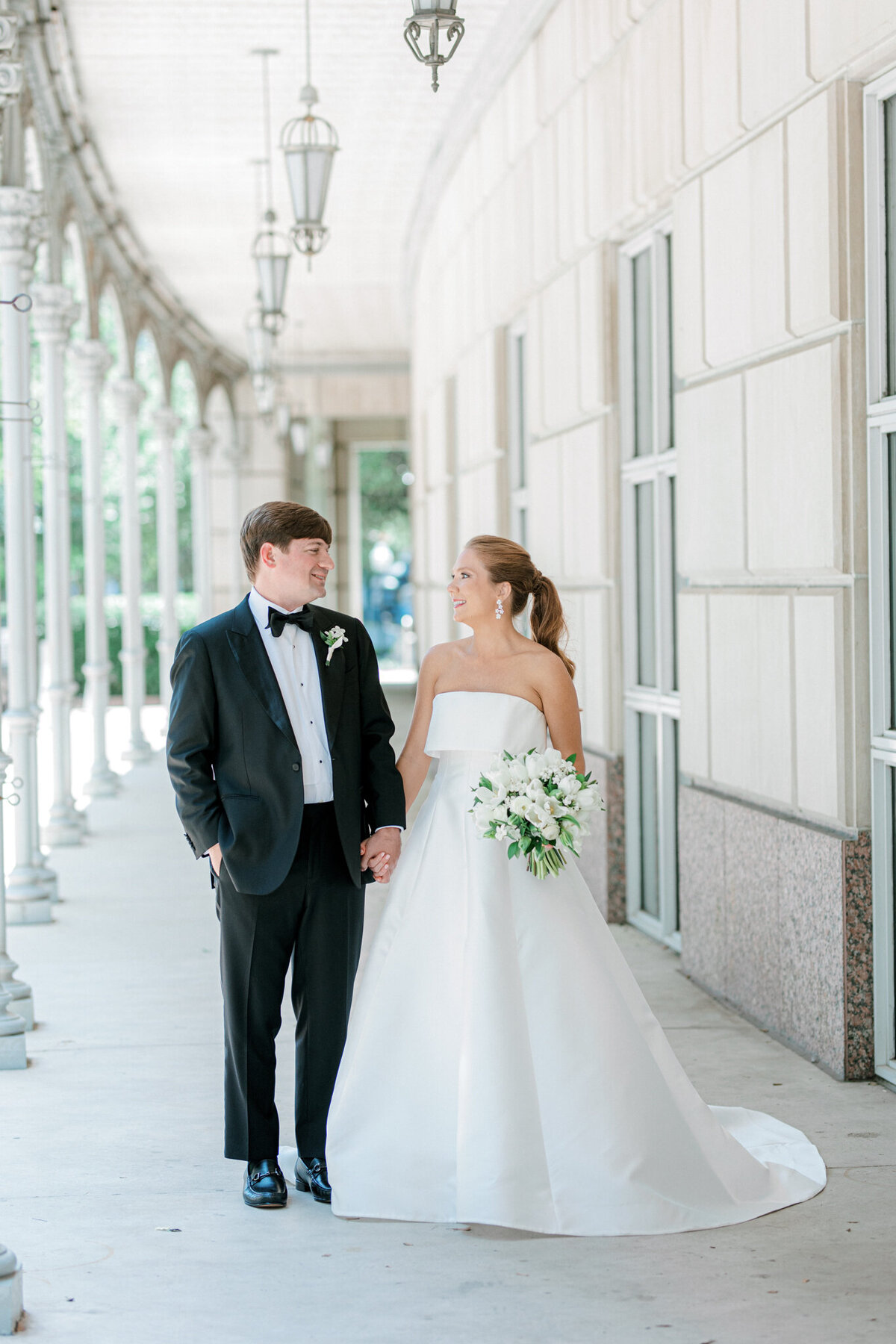 Hannah & Jason's Wedding at Hotel Crescent Court Club Perkins Chapel | Dallas Wedding Photographer | Sami Kathryn Photography-75