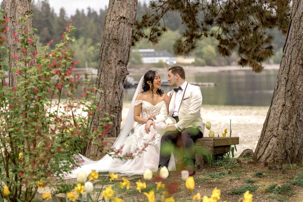 Elona_Shea_Photography_lake_Seattle_washington_kiana_lodge_wedding-11