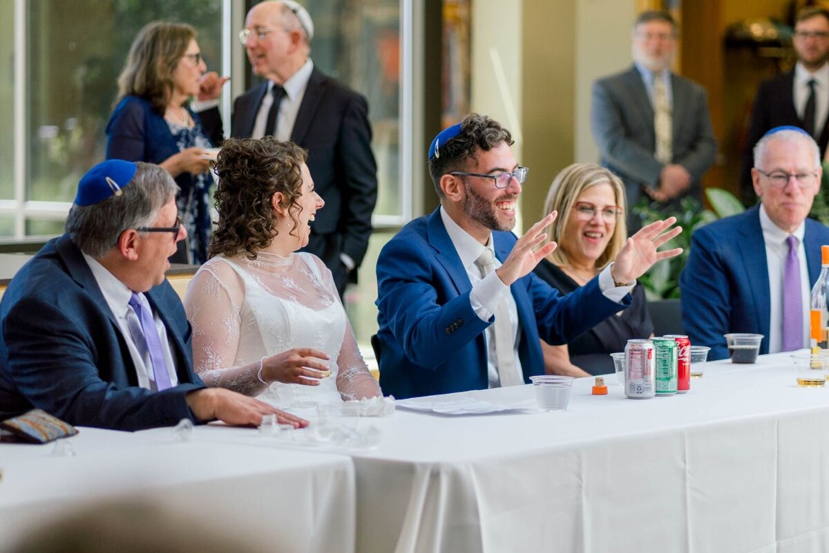 Eliana-Melmed-Photography-Chicago-LosAngeles-Jewish-WeddingPhotography-ShulaNoah-Tisch-00103