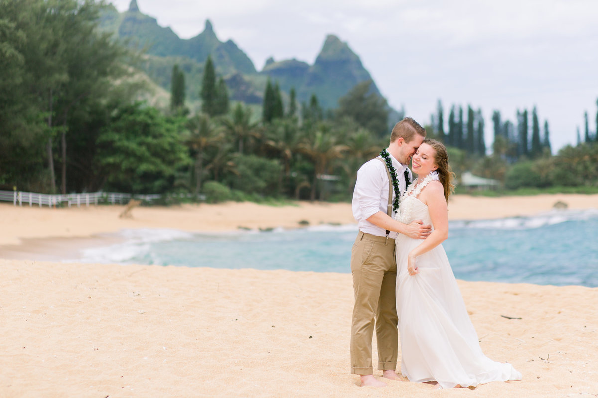 Joel and Kelly-Hawaii Wedding Photographer Samantha Laffoon-3750
