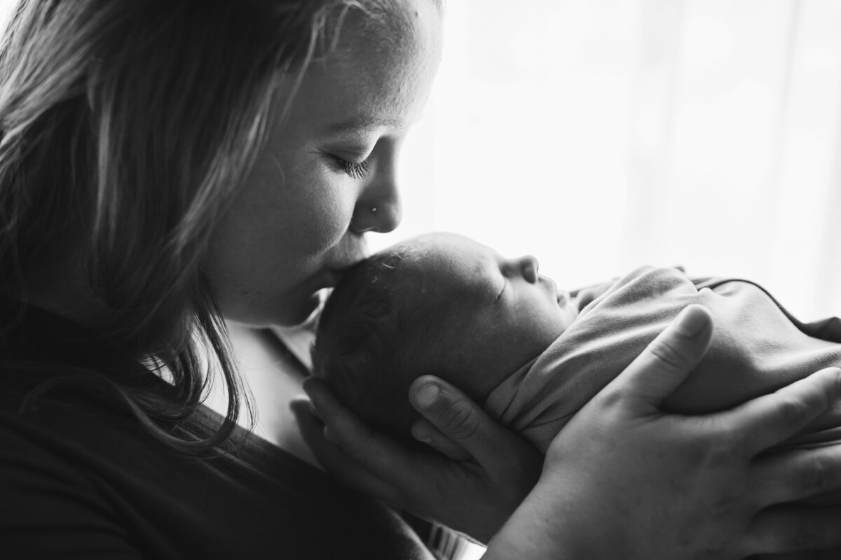 Minnesota-Alyssa Ashley Photography-newborn session-27