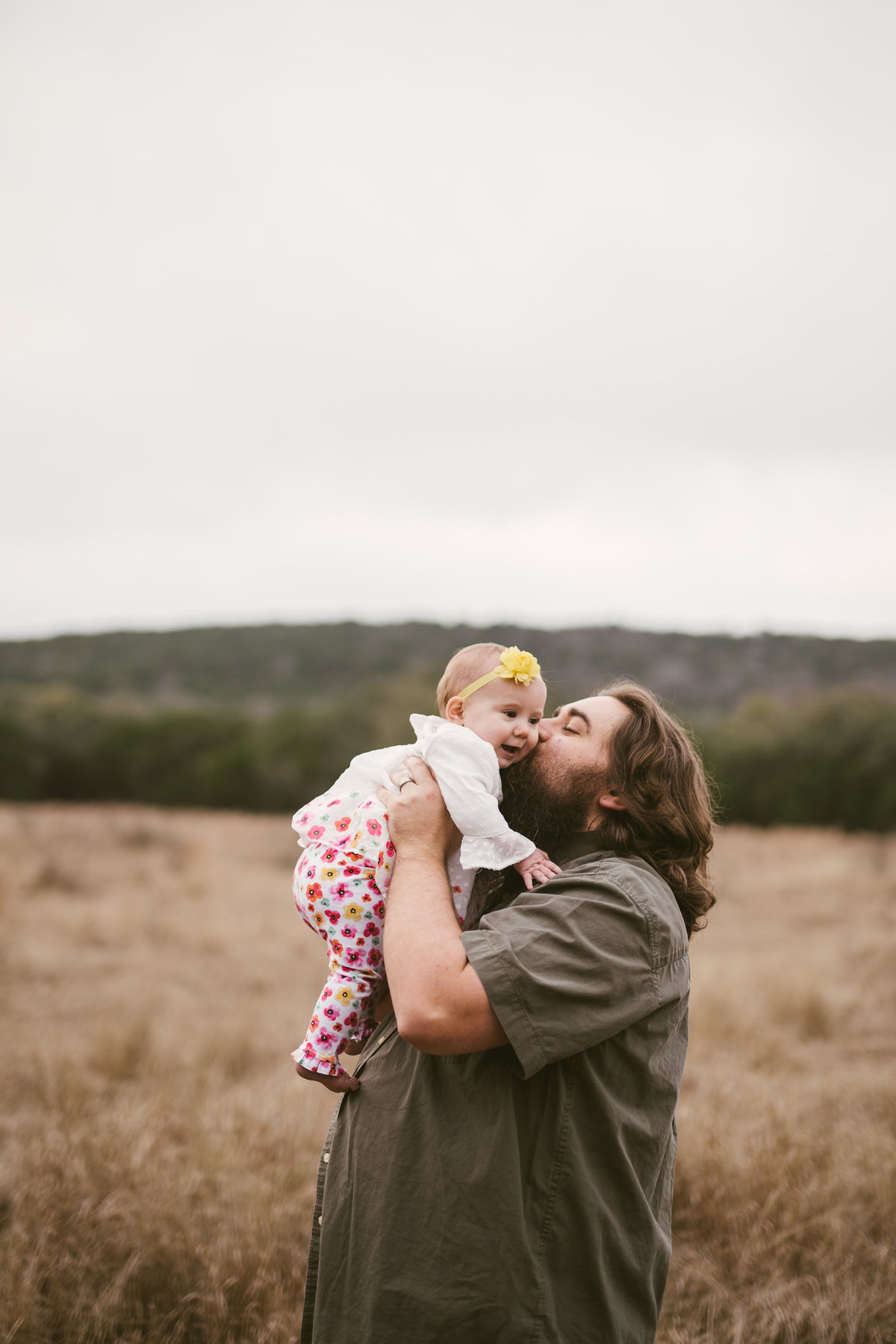 daddy and daughter family portrait session by San Antonio Photographer Expose The Heart Photography