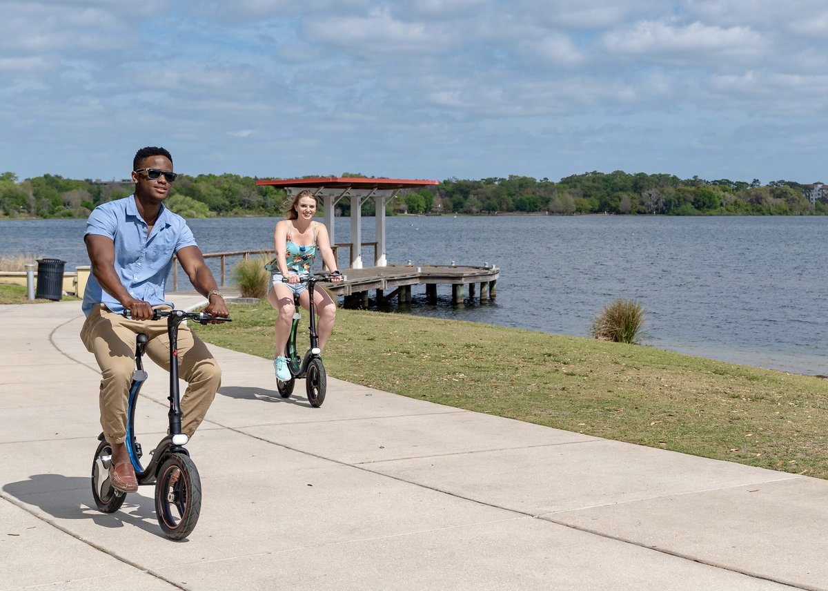 Students riding there Go-Bike Q1 from the lake