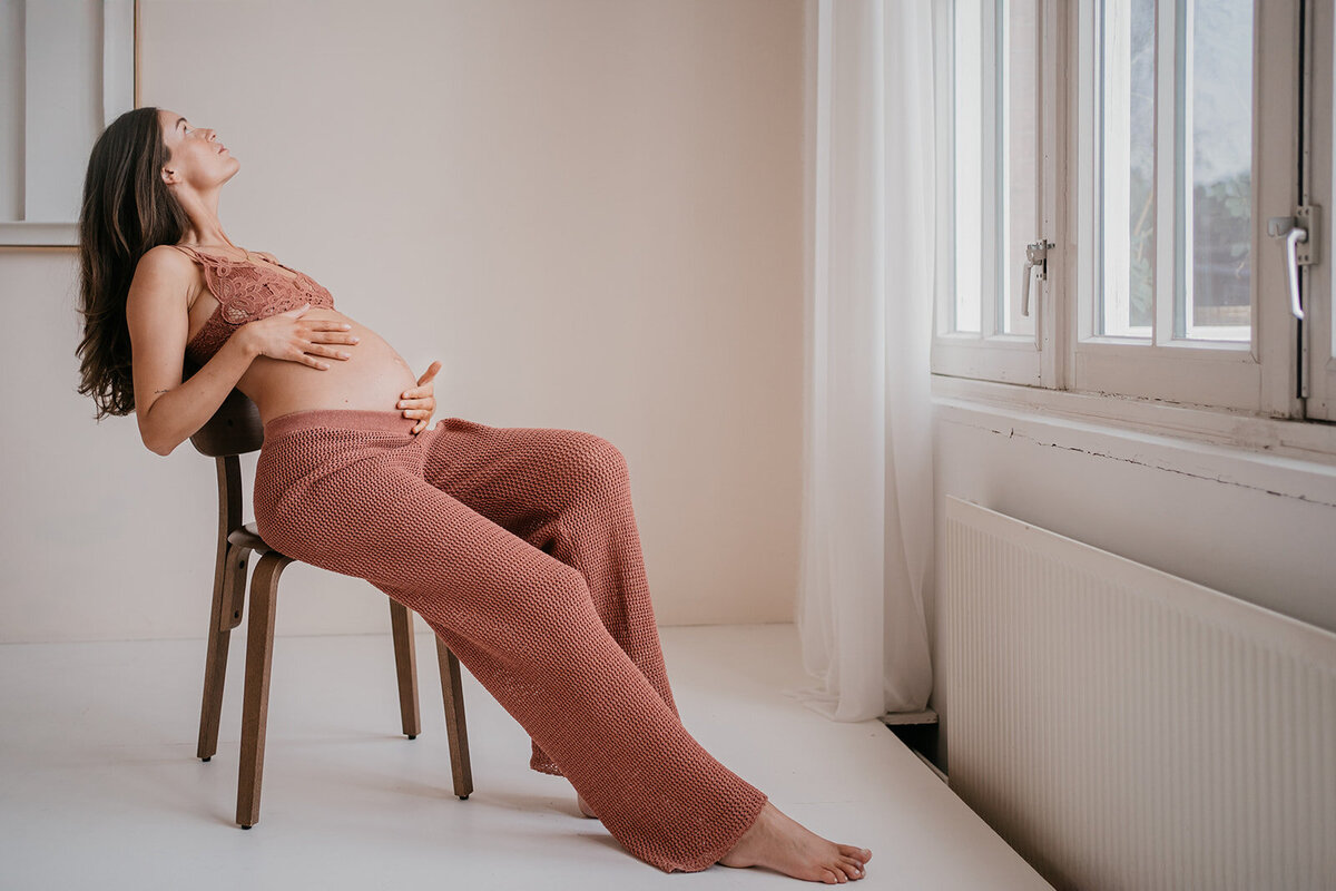 Zwangerschapshoot-atelier-oost-leukfotografie-3