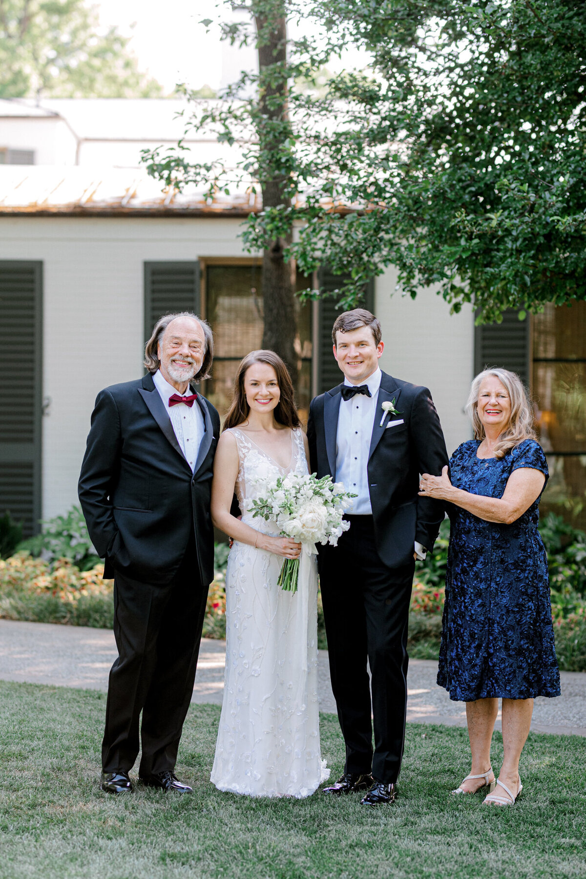 Gena & Matt's Wedding at the Dallas Arboretum | Dallas Wedding Photographer | Sami Kathryn Photography-121