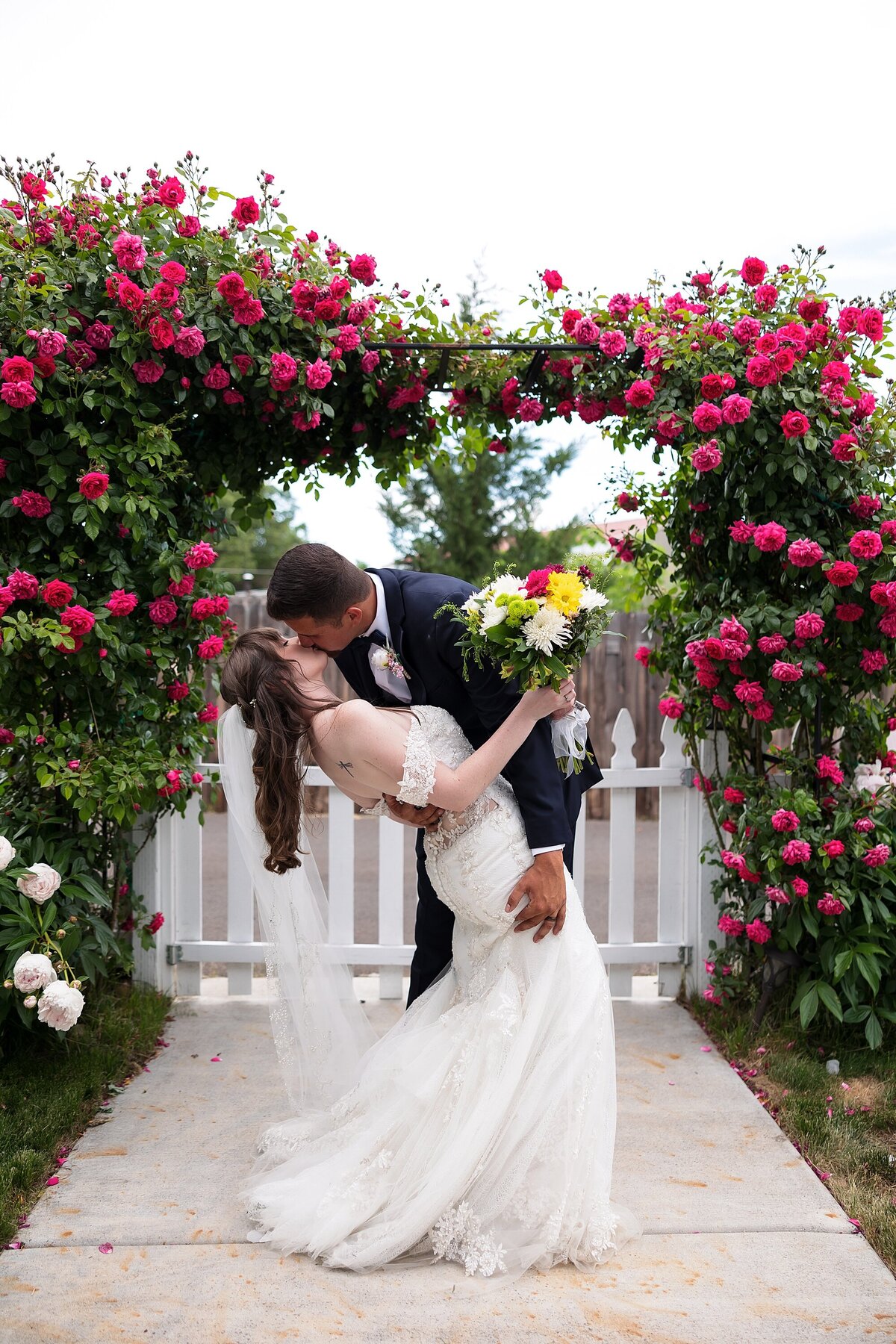 medford-intimate-backyard-wedding-photography_2393