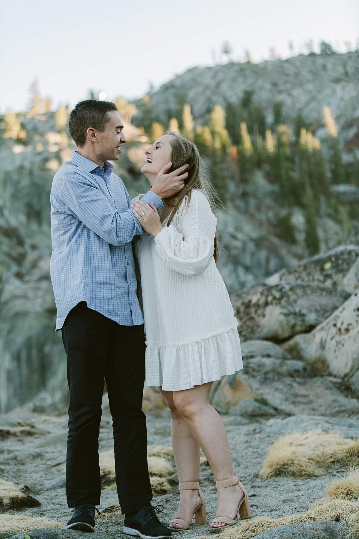 engagement session on donner summit