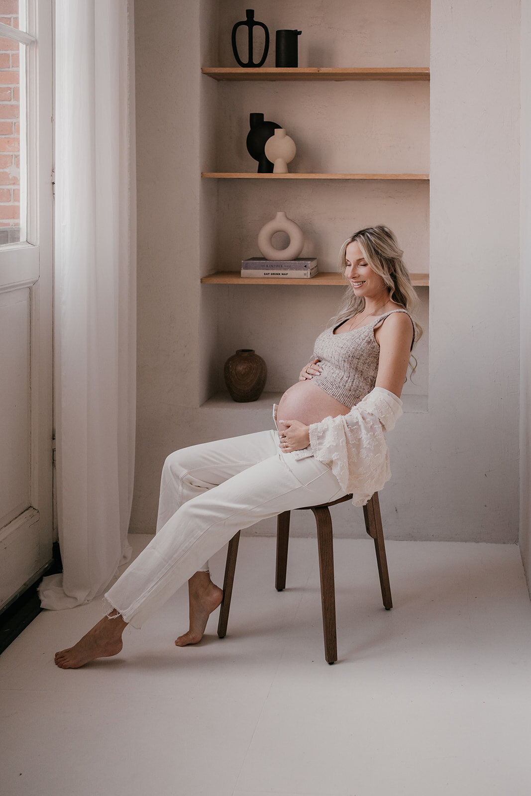 puur-ongedwongen-zwangerschapsfotoshoot-attelier-oost-leukfotografie-23