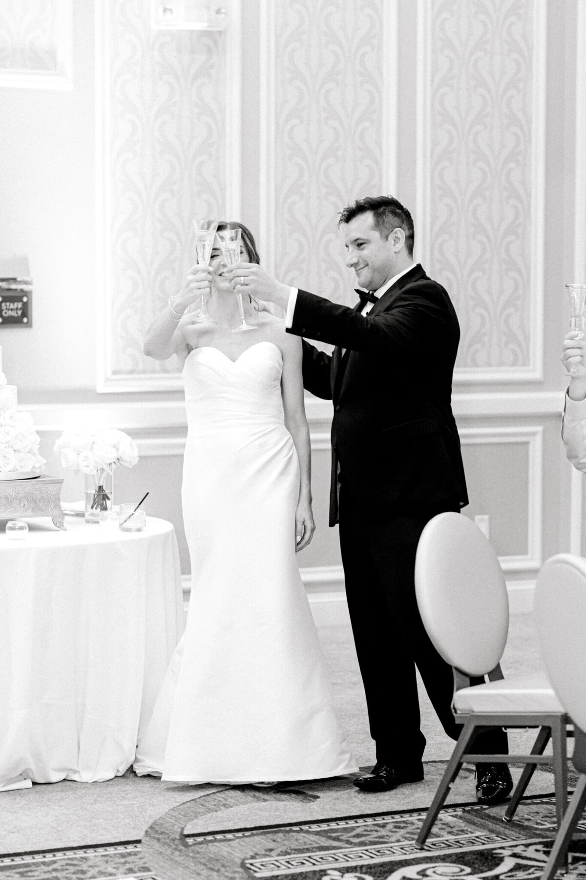Virginia & Michael's Wedding at the Adolphus Hotel | Dallas Wedding Photographer | Sami Kathryn Photography-209