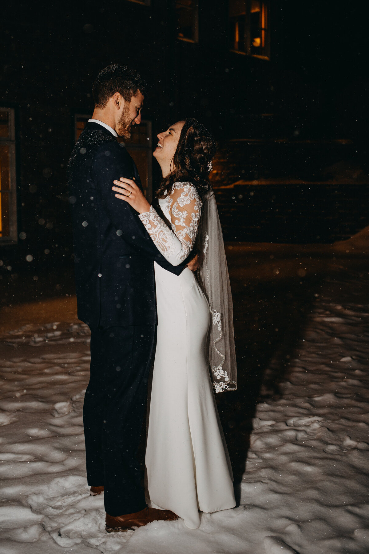 winter-snowy-wedding-2