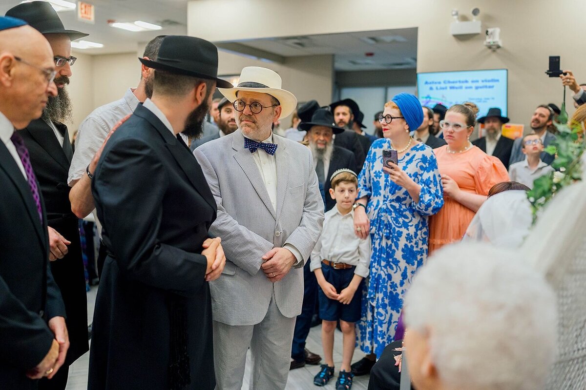 Eliana-Melmed-Photography-Chicago-LosAngeles-Jewish-WeddingPhotographer-CarmiKalman-Bedeken-00068