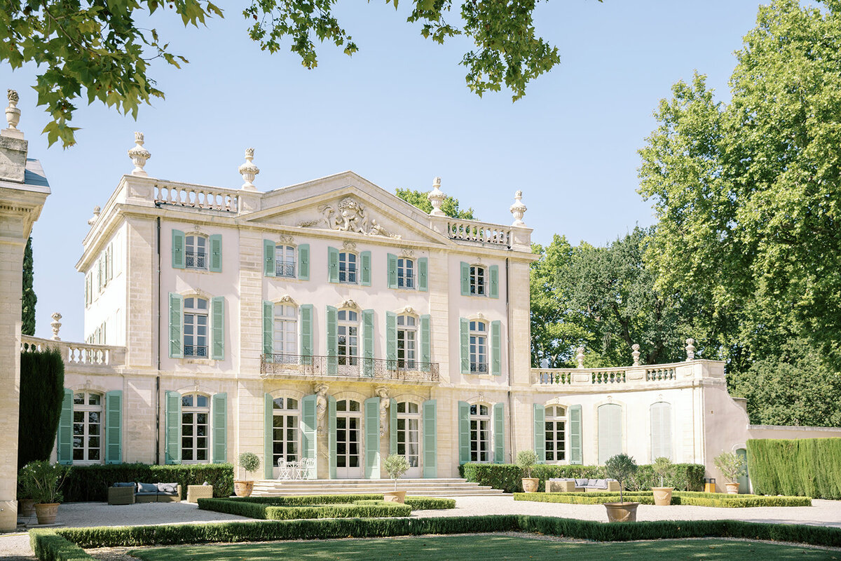 Destination wedding at Chateau de Tourreau