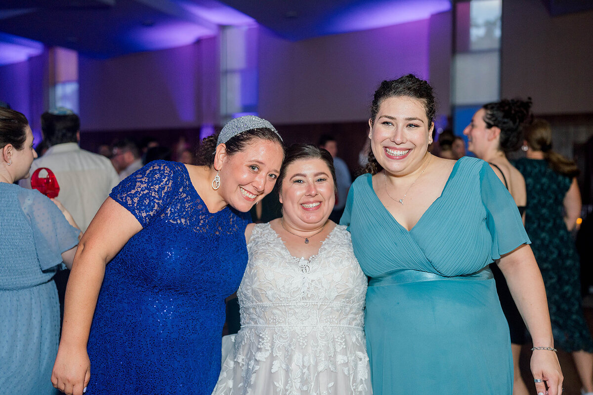 Eliana-Melmed-Photography-Chicago-LosAngeles-Jewish-WeddingPhotography-ElianaSklar-SneakPeek-00021