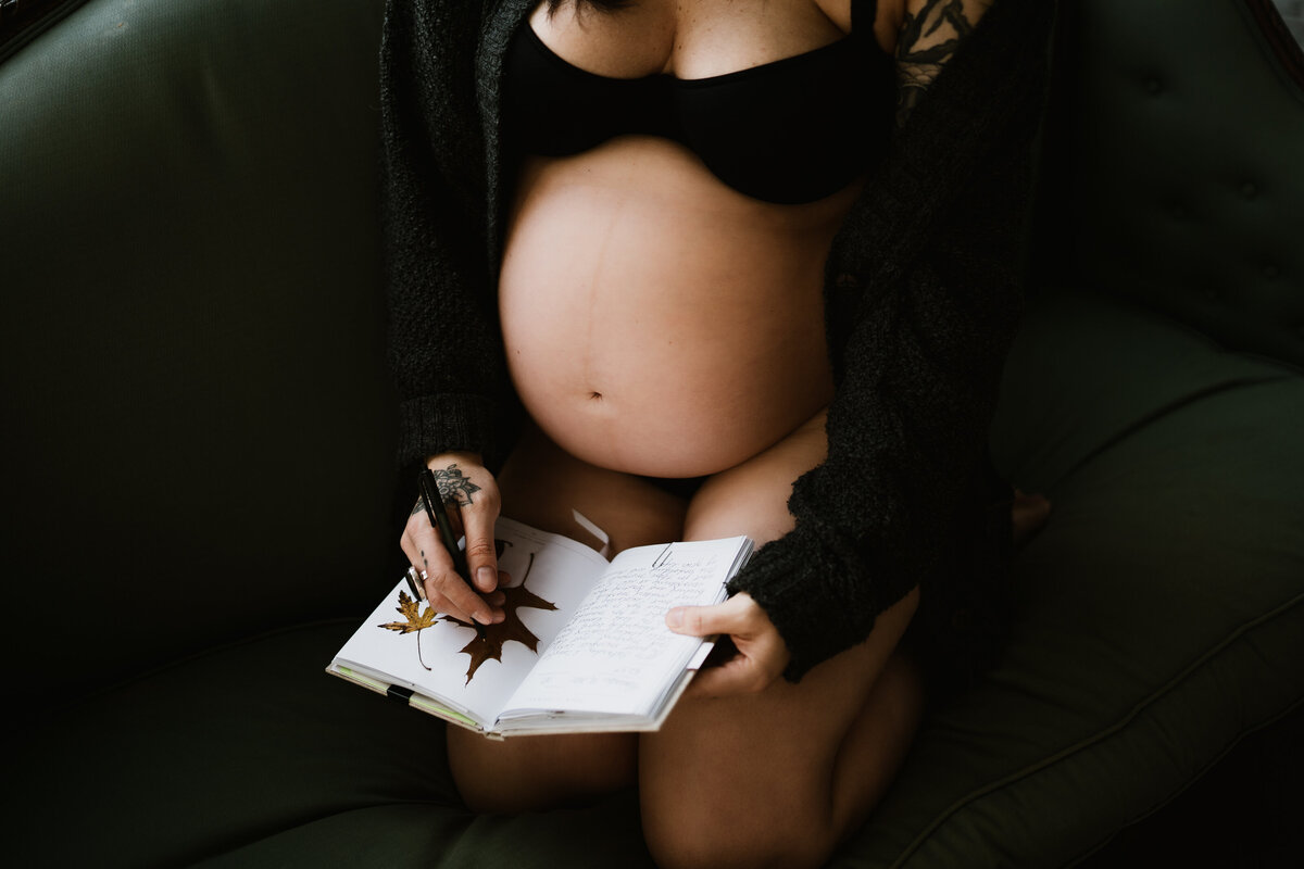 Unique Pittsburgh  maternity Photographer3